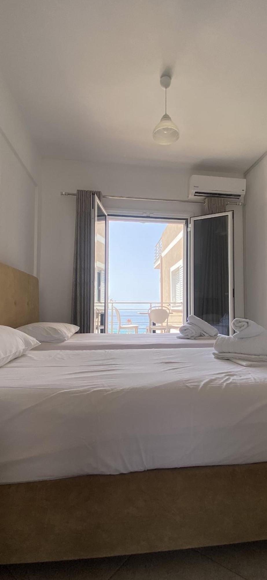 Vangjelis Hotel Himarë Dış mekan fotoğraf