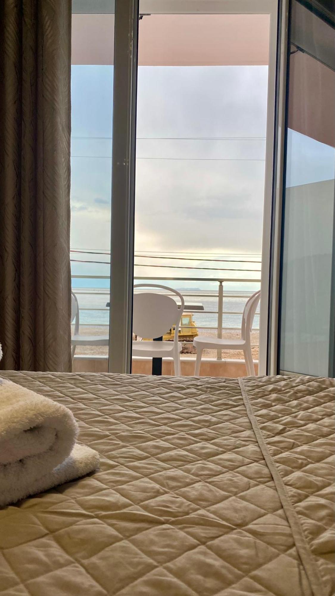 Vangjelis Hotel Himarë Dış mekan fotoğraf